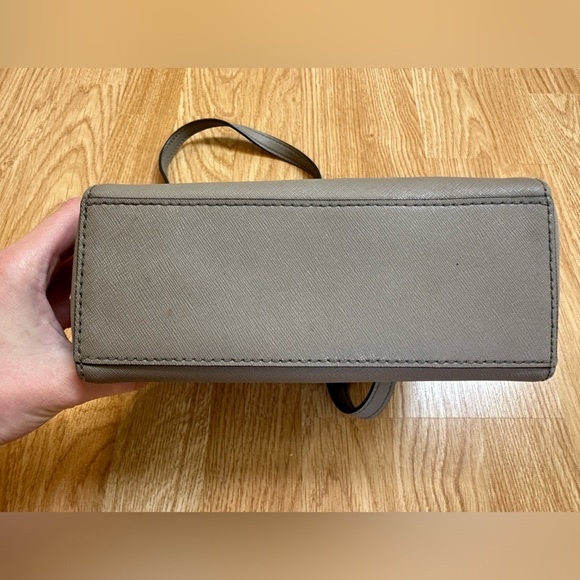 Tory Burch Robinson Purse Gray - Picture 5 of 7